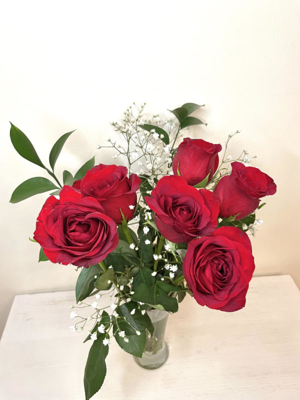 Bundle of 6 Red Roses